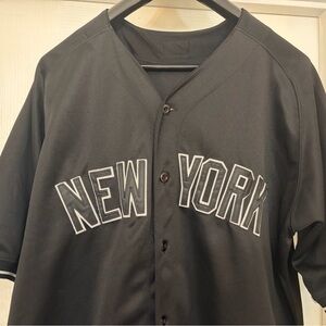 New York Yankees Derek Jeter Jersey Size 52 Majestic 2009 Inaugural Season